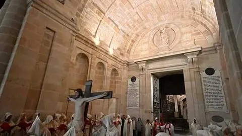 Viacrucis de martires