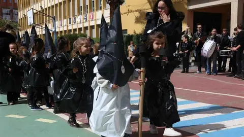 procesi&oacute;n escolar semana santa Nuestra Se&ntilde;ora del Roc&iacute;o_6