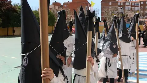 procesi&oacute;n escolar semana santa Nuestra Se&ntilde;ora del Roc&iacute;o_9