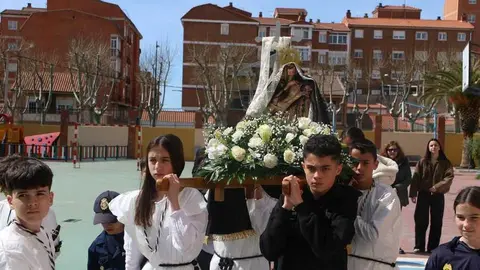 procesi&oacute;n escolar semana santa Nuestra Se&ntilde;ora del Roc&iacute;o_12
