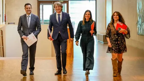 Carlos Mart&iacute;nez en los momentos previos d su reuni&oacute;n con Ma&ntilde;ueco