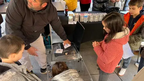 Quedada Holy Cards _2