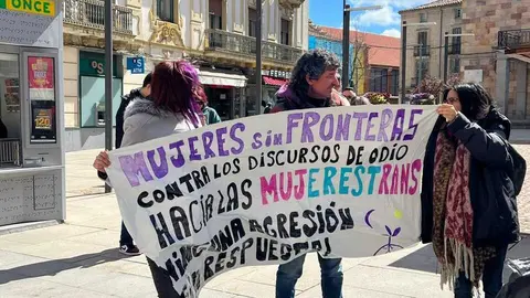 Manifestaci&oacute;n Kuza contra la transfobia_17