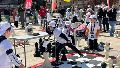 Peque&ntilde;os Gigantes Ajedrez Zamora _9