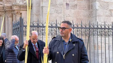 Bendici&oacute;n de palmas Obispo _10