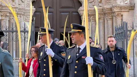 Bendici&oacute;n de palmas Obispo _35