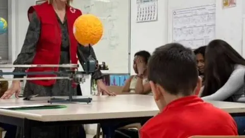 Cruz Roja programa Educaci&oacute;n de calle - iamgen redes Cruz Roja Zamora 