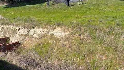 Bomberos de la Diputaci&oacute;n en Sejas de Aliste1