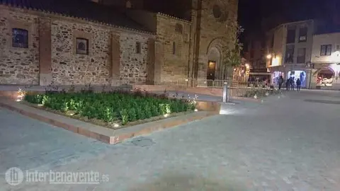 Plaza Santa Mar&iacute;a. Foto Interbenavente