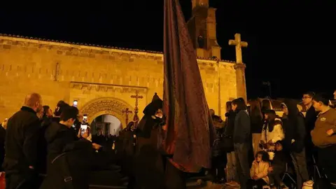 procesi&oacute;n Capas Pardas Zamora _10