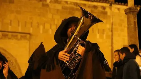 procesi&oacute;n Capas Pardas Zamora _14