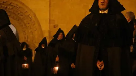 procesi&oacute;n Capas Pardas Zamora _17