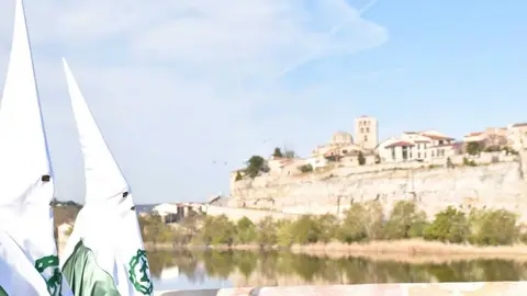 Procesi&oacute;n de la Virgen de la Esperanza_88