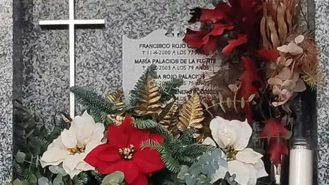 flores navidad familia tumba papa mama abuelo y abuela