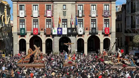 Congregaci&oacute;n, la Ma&ntilde;ana, Plaza Mayor llena