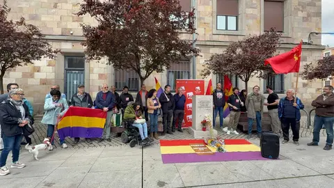 D&iacute;a de Rep&iacute;ublica en Zamora IU y PCE _8