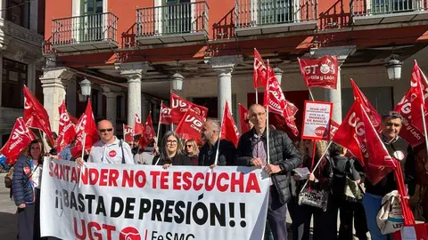Concentraci&oacute;n de trabajadores del Banco Santander en Valladolid.1