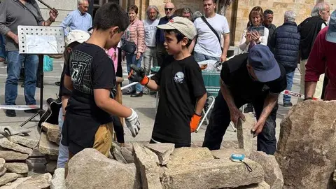 mercado ecol&oacute;gico y piedra de Sayago en Zamora _9