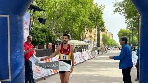 Carrera Solidaria D&iacute;a de Castilla y Le&oacute;n _7