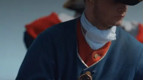 Soldado del ej&eacute;rcito americano en la recreaci&oacute;n del documental