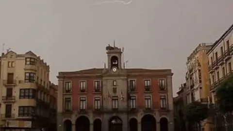 cielo nublado tormenta 