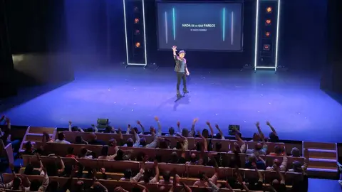 Actuaci&oacute;n en el Teatro Ramos Carri&oacute;n