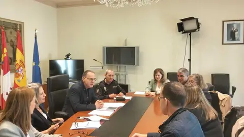 Reuni&oacute;n en la Subdelegaci&oacute;n del Gobierno