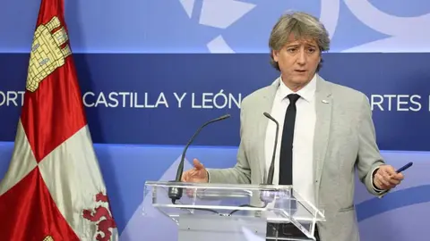 Carlos Mart&iacute;nez