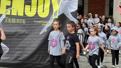 Sals&oacute;n Dance D&iacute;a de la Danza Plaza Mayor de Zamora 