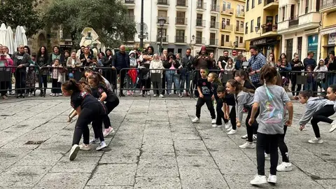 Sals&oacute;n Dance D&iacute;a de la Danza Plaza Mayor de Zamora _13
