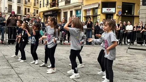 Sals&oacute;n Dance D&iacute;a de la Danza Plaza Mayor de Zamora _15