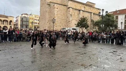 Sals&oacute;n Dance D&iacute;a de la Danza Plaza Mayor de Zamora _32