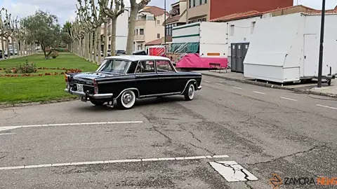 coches cl&aacute;sicos en San Jos&eacute; Obrero _11
