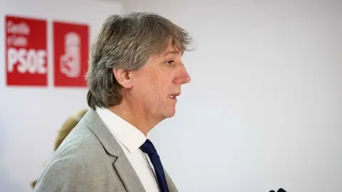 Carlos Mart&iacute;nez