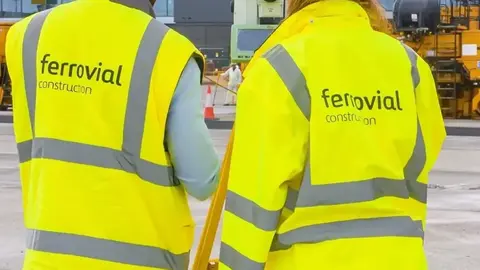 Una imagen de archivo de trabajadores de la empresa Ferrovial. Foto Valladolid Plural