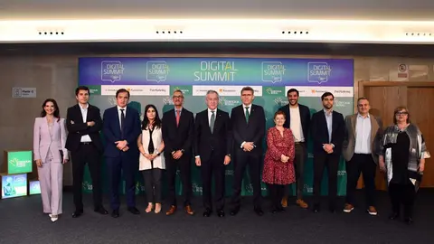FOTO FAMILIA DIGITAL SUMMIT