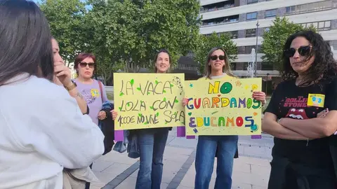 Protestas educadoras infantiles en Zamora _4
