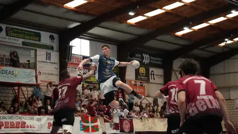 Balonmano Zamora vs  Romo Broker Kirol_8