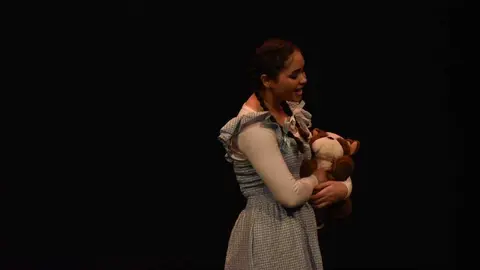  The Wicked Wizard of Oz Teatro Escolar _6