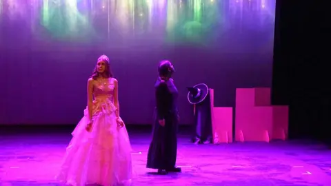  The Wicked Wizard of Oz Teatro Escolar _8