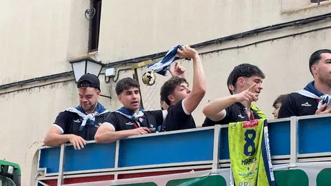 Celebraci&oacute;n Ascenso Balonmano Zamora_15
