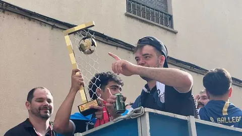 Celebraci&oacute;n Ascenso Balonmano Zamora_19