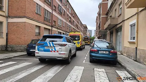 Bomberos y emergencias sanitarias calle Pizarro _7