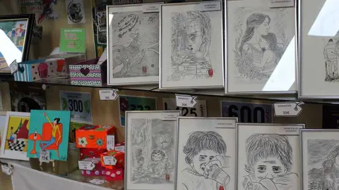 Exposici&oacute;n solidaria Corriendo con el Coraz&oacute;n por Hugo _11