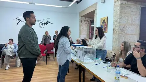 elecciones cofrad&iacute;a Esperanza Zamora _4