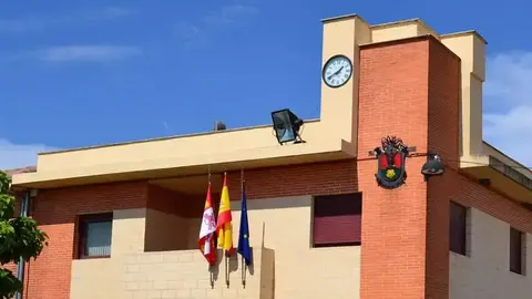 Ayuntamiento de Roales del Pan. Foto Archivo