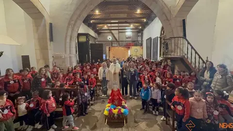   Alumnos del colegio Divina Providencia celebra su romer&iacute;a de la Concha _20