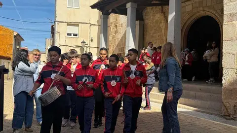   Alumnos del colegio Divina Providencia celebra su romer&iacute;a de la Concha _39