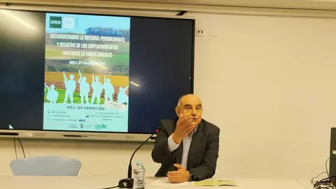 Antonio Rod&iacute;guez presenta el nuevo curso de la UNED