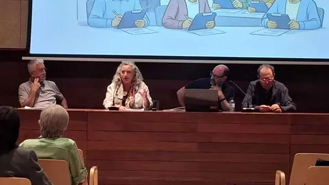 La concejala de Servicios Sociales cierra las jornadas juntos con los organizadores